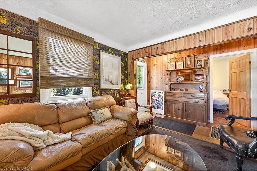 104 Teal Avenue Property Photo 4
