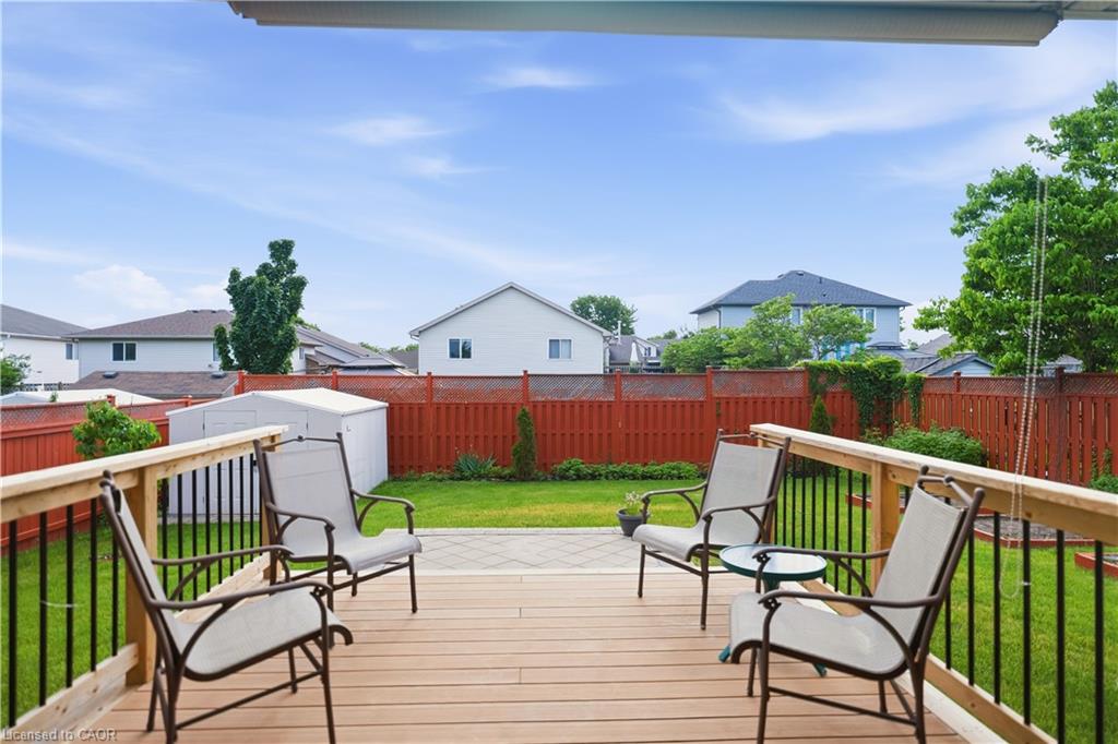53 Edgewell Crescent Property Photo 6