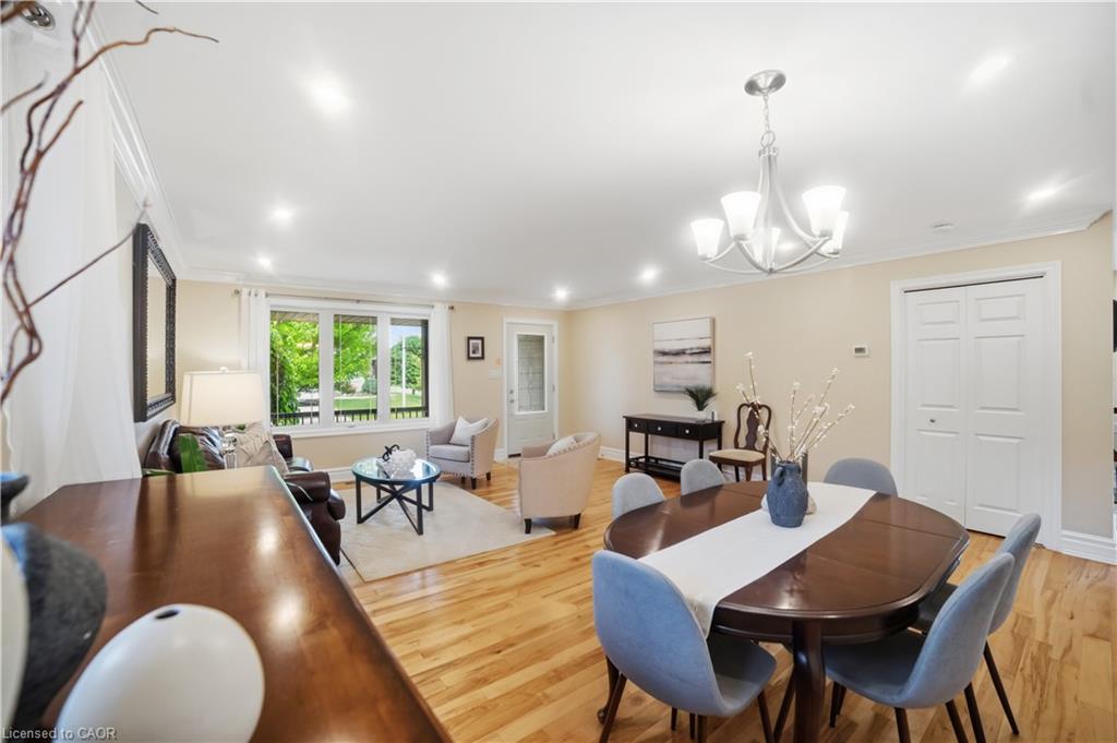 53 Edgewell Crescent Property Photo 11
