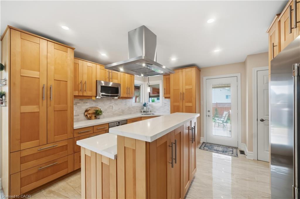 53 Edgewell Crescent Property Photo 16