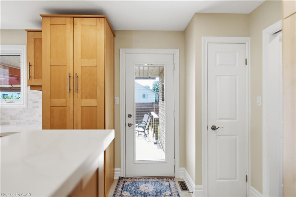 53 Edgewell Crescent Property Photo 17