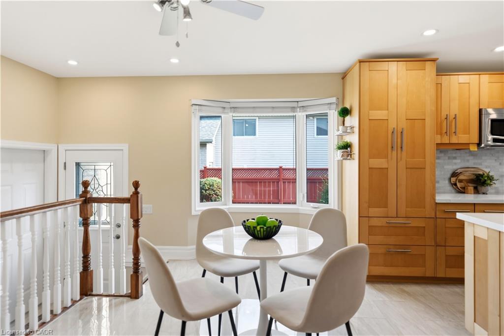 53 Edgewell Crescent Property Photo 19