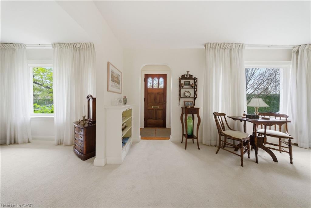 243 Sydney Street Property Photo 10