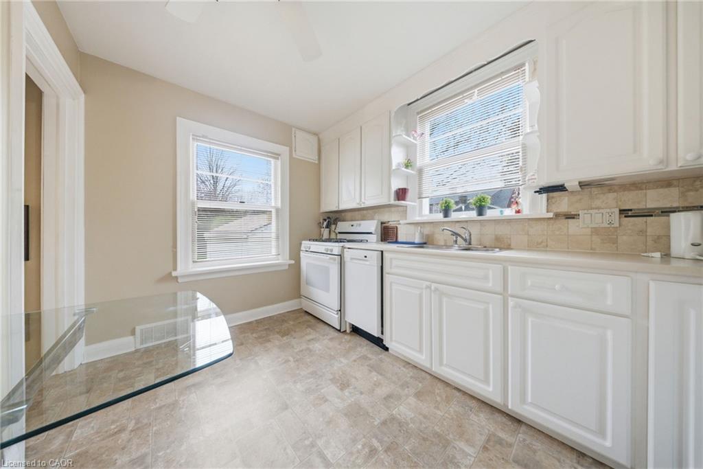 243 Sydney Street Property Photo 25