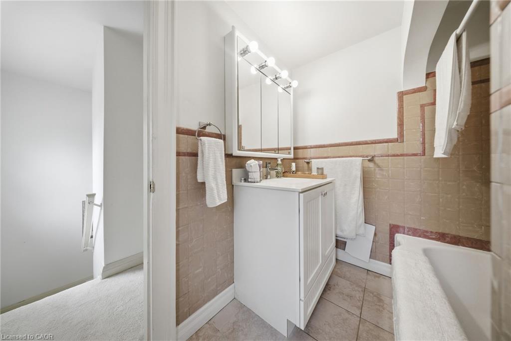 243 Sydney Street Property Photo 34