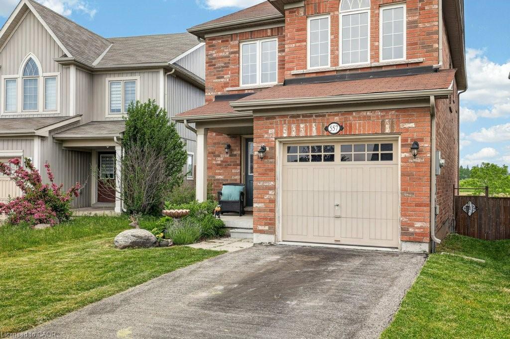 557 Baldwin Crescent Property Photo 8