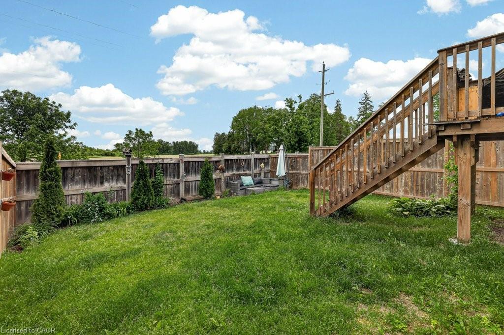 557 Baldwin Crescent Property Photo 15