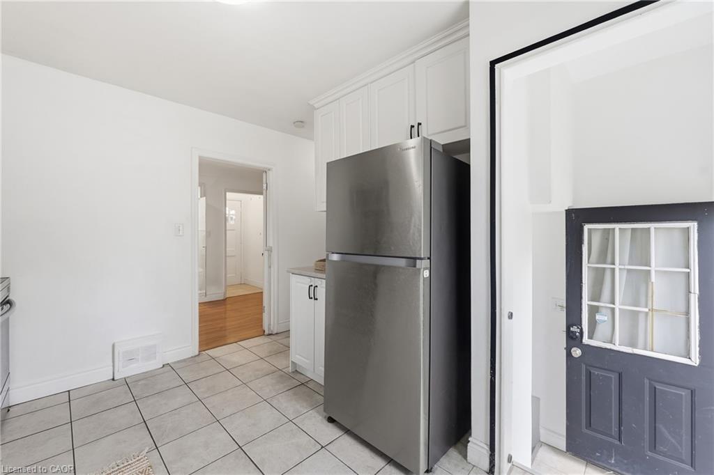 15 West 1st Street Property Photo 15