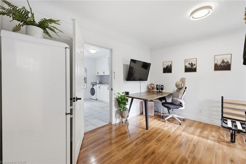 15 West 1st Street Property Photo 18