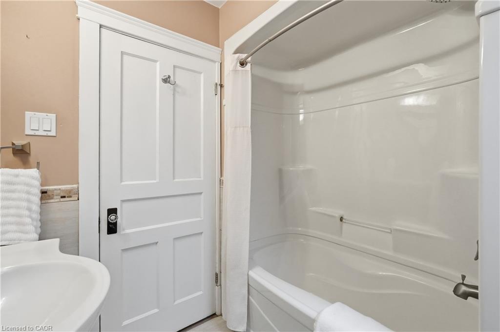 71 Aikman Avenue Property Photo 12