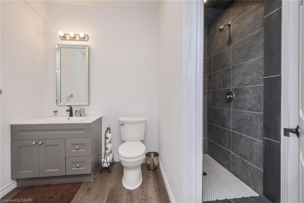 375753 6th Line Property Photo 28