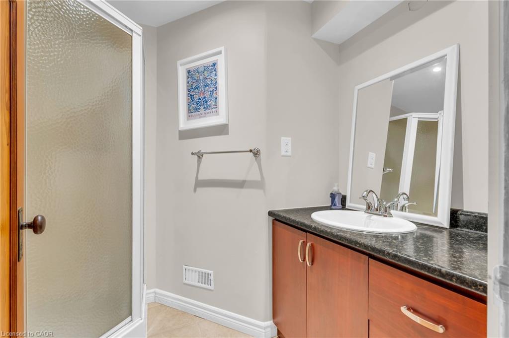 19 Confederation Street Property Photo 32