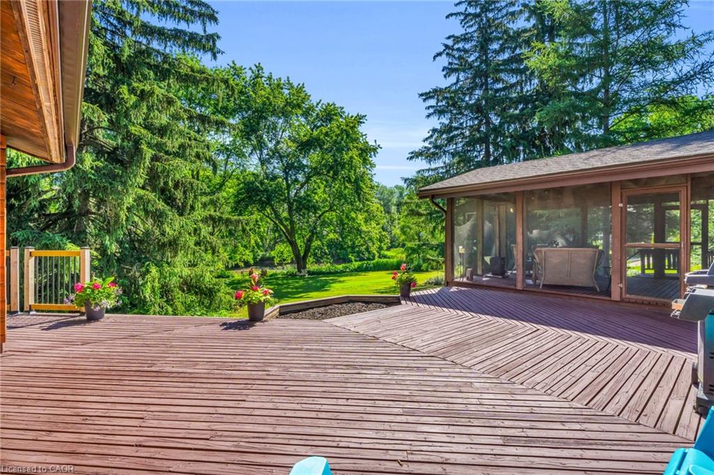 19 Confederation Street Property Photo 35
