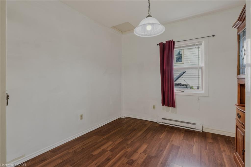 140 Townline Street Property Photo 18