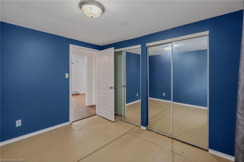 140 Townline Street Property Photo 23