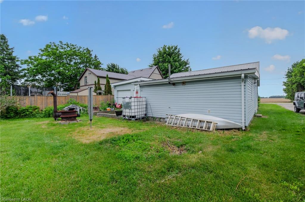 140 Townline Street Property Photo 28