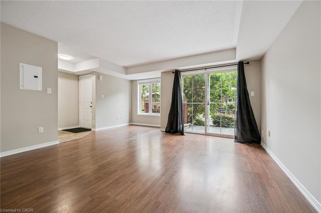 4-43 Hays Boulevard Property Photo 7