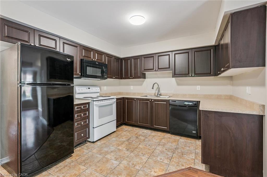 4-43 Hays Boulevard Property Photo 10