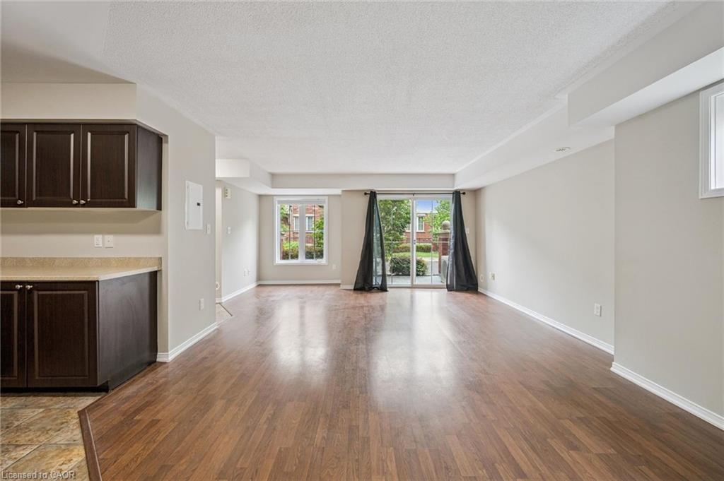 4-43 Hays Boulevard Property Photo 12