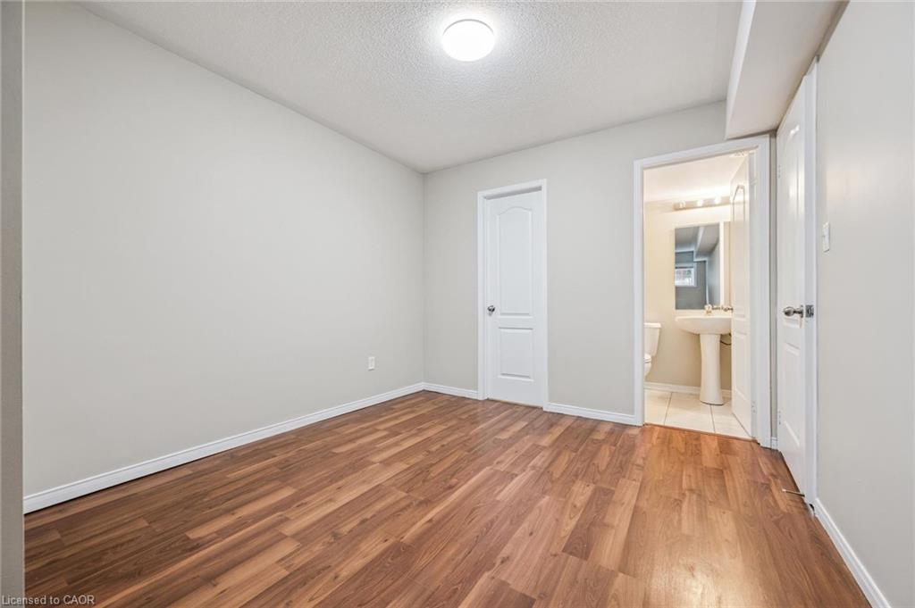 4-43 Hays Boulevard Property Photo 19