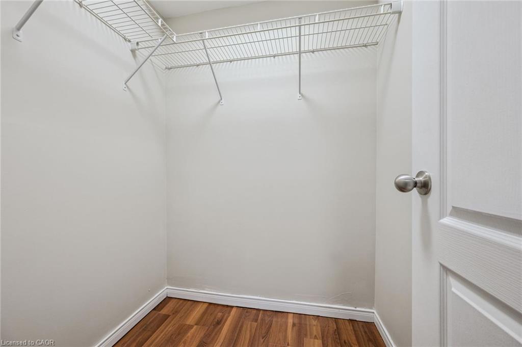 4-43 Hays Boulevard Property Photo 21