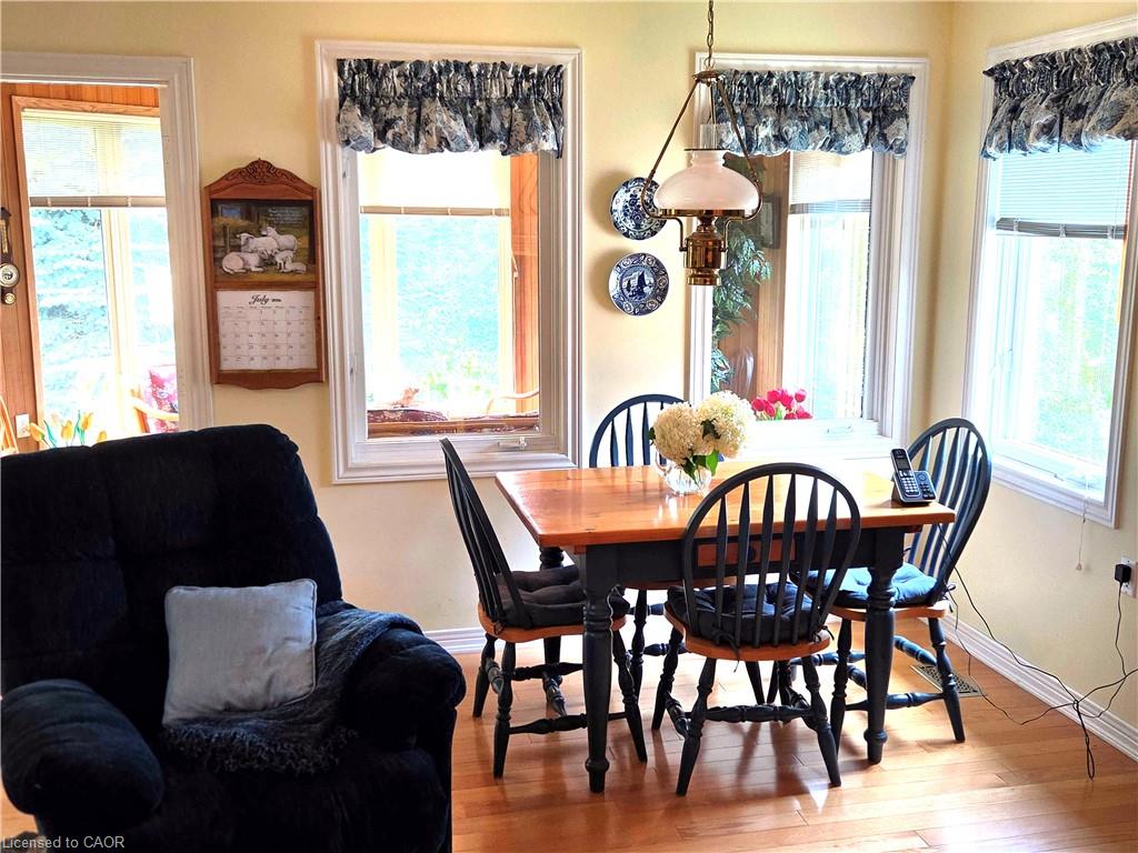 137 Foxboro Drive Property Photo 9