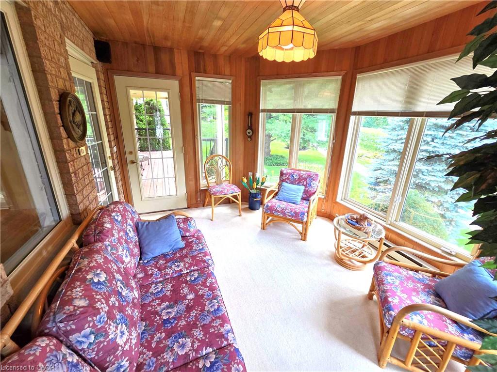 137 Foxboro Drive Property Photo 13