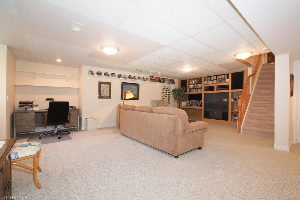 137 Foxboro Drive Property Photo 25