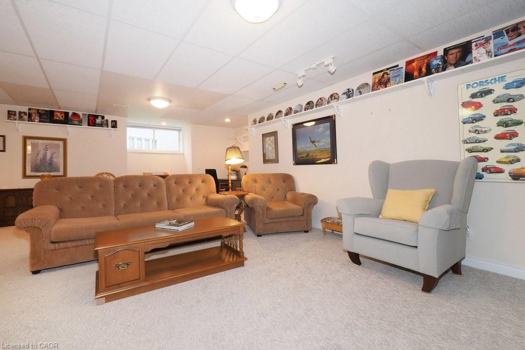 137 Foxboro Drive Property Photo 27