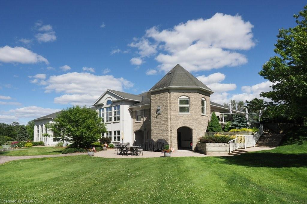 137 Foxboro Drive Property Photo 39