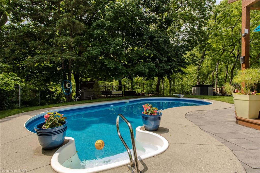 272 Goodram Drive Property Photo 3