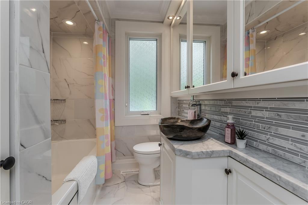 272 Goodram Drive Property Photo 27