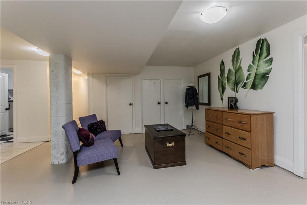 272 Goodram Drive Property Photo 30