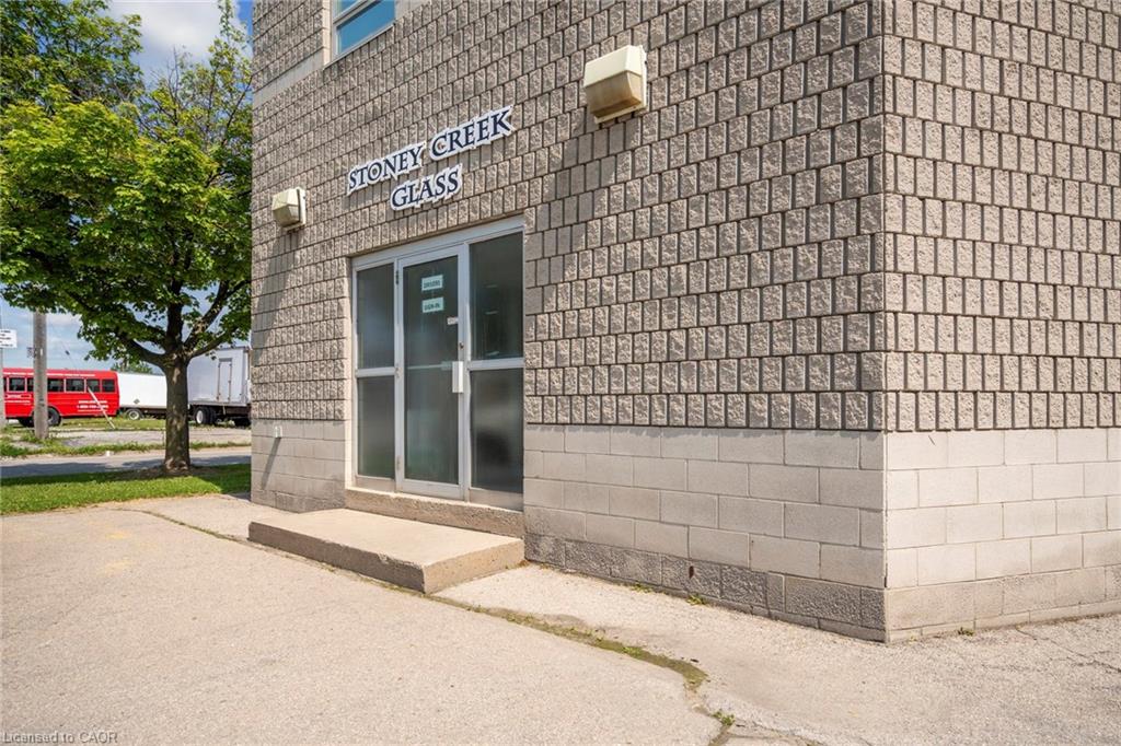 504 Kenora Avenue Property Photo 5