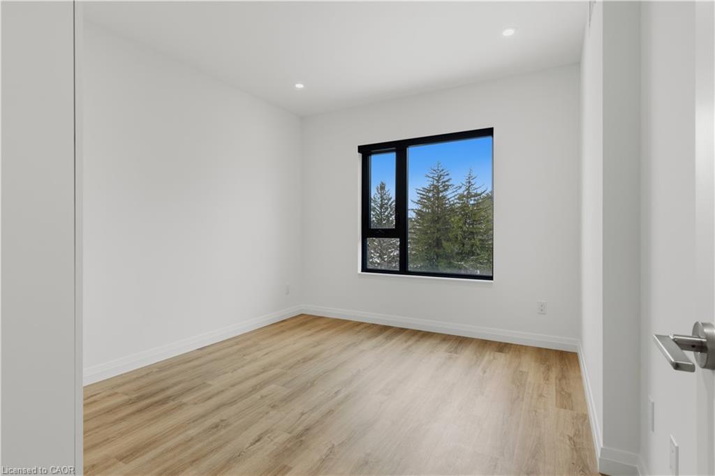 525-525 New Dundee Road Property Photo 20