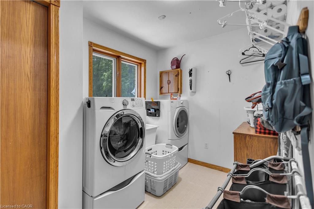 1306 St Johns Road W Property Photo 15