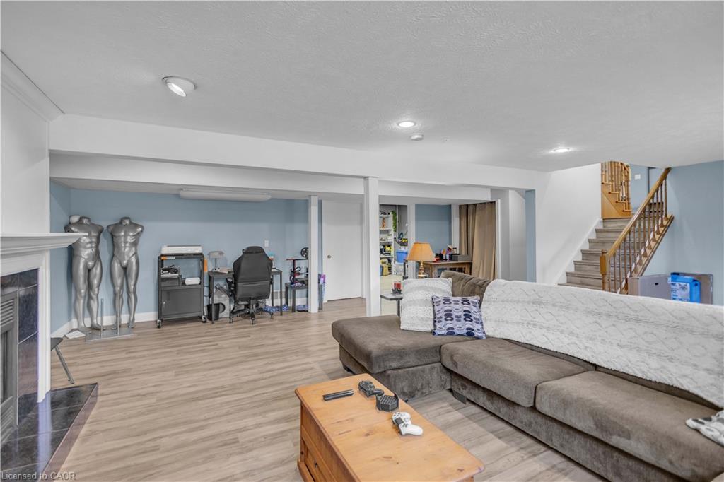 1306 St Johns Road W Property Photo 28
