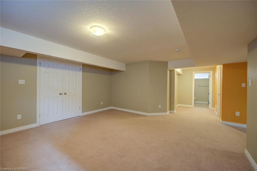 44 Mcqueen Drive Property Photo 40