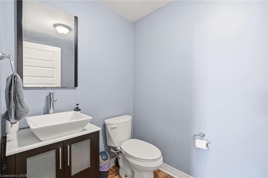422 Lock Street W Property Photo 13