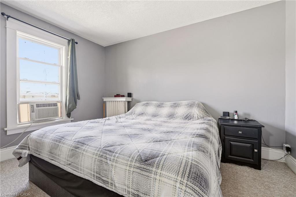 422 Lock Street W Property Photo 16