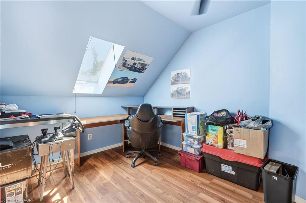 422 Lock Street W Property Photo 27