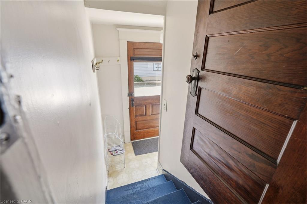 422 Lock Street W Property Photo 30