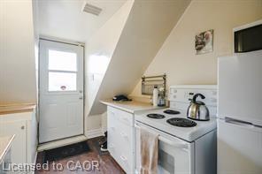 270 Queen Street S Property Photo 40