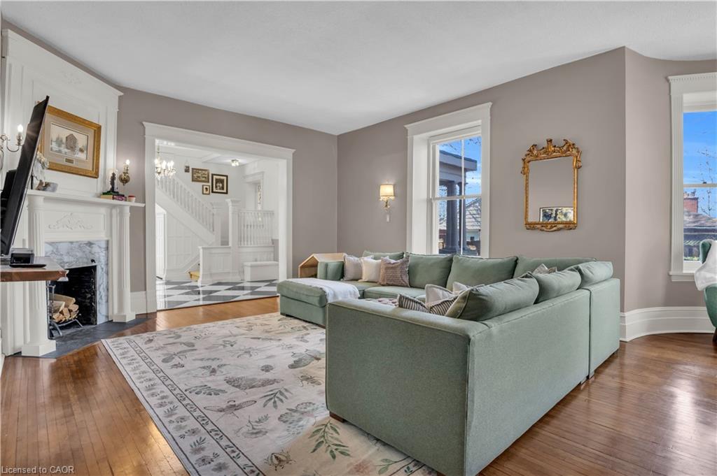 54 Bruce Street Property Photo 3