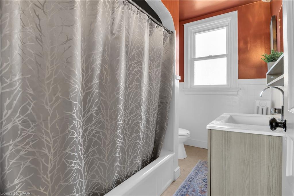 54 Bruce Street Property Photo 33