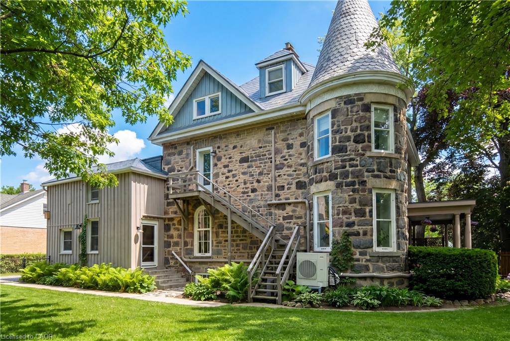 54 Bruce Street Property Photo 39