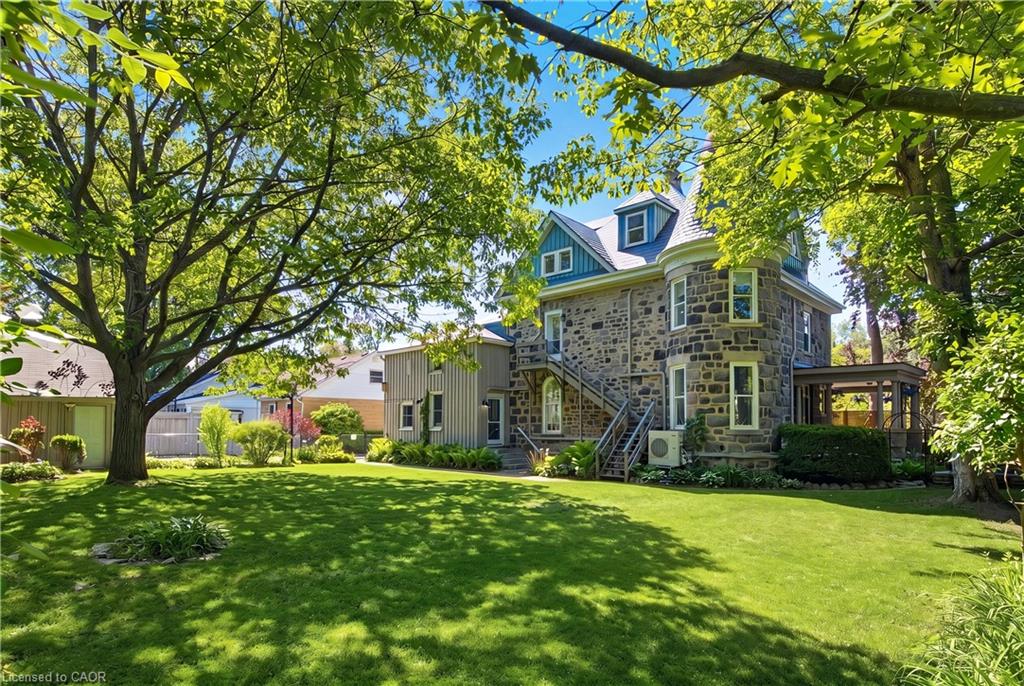 54 Bruce Street Property Photo 41