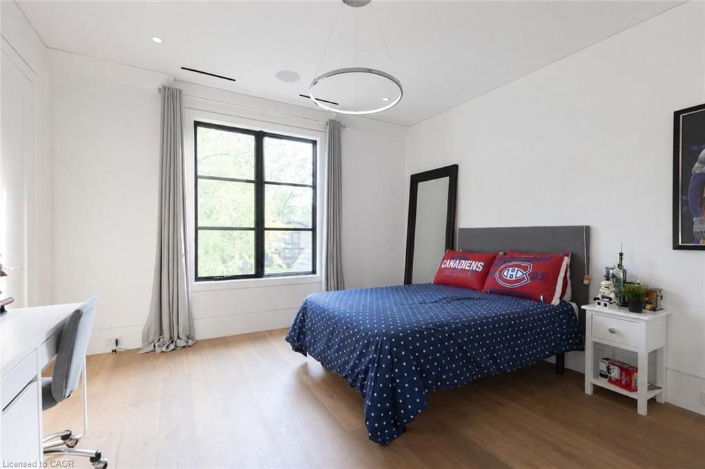 129 Wolfdale Avenue Property Photo 29
