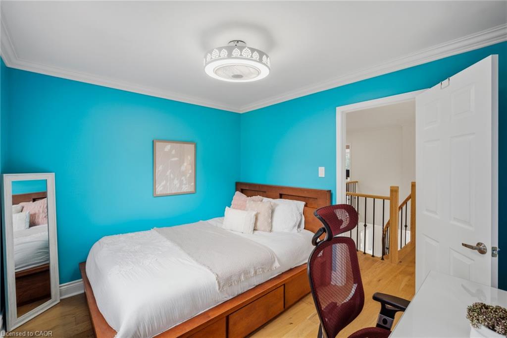 6144 Tenth Line W Property Photo 24