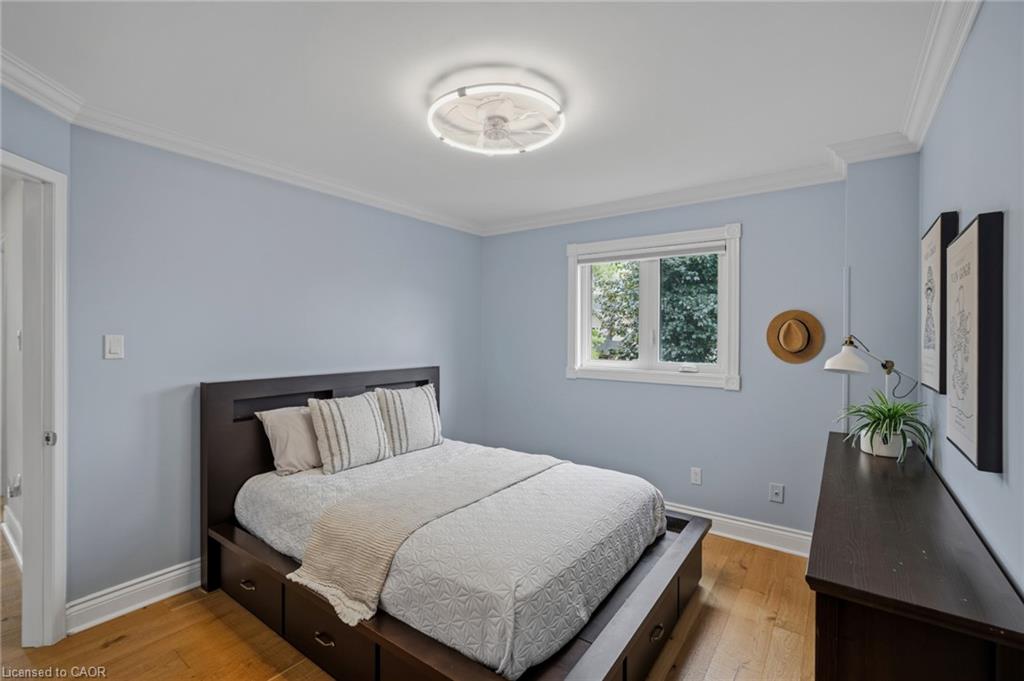 6144 Tenth Line W Property Photo 26